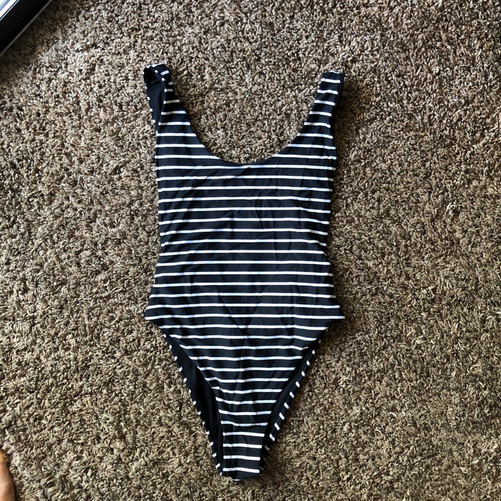 High cut one piece swimsuit